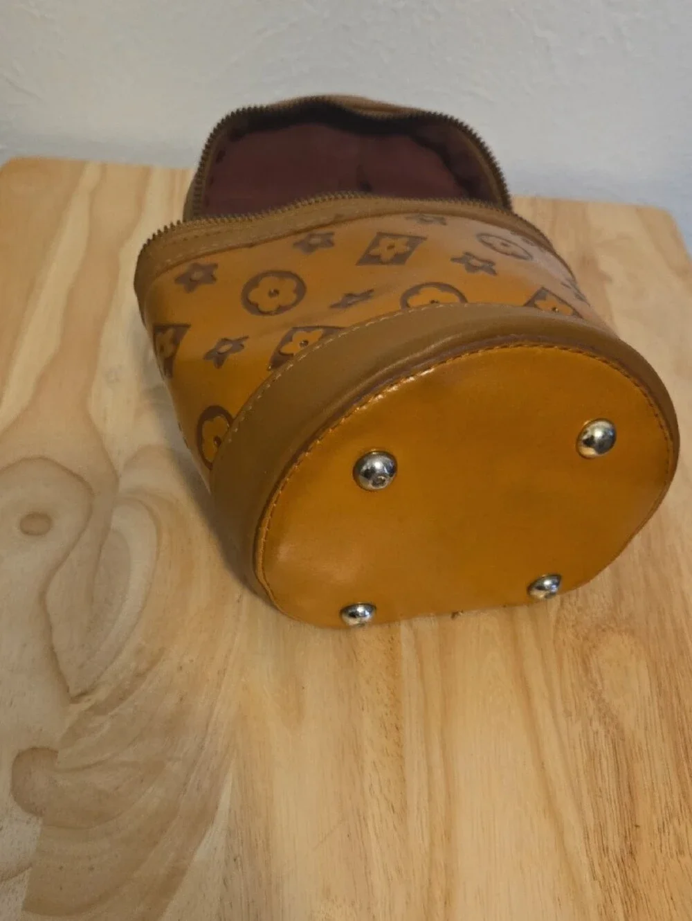 Designer-Inspired Women's Cosmetic Bag - Tan